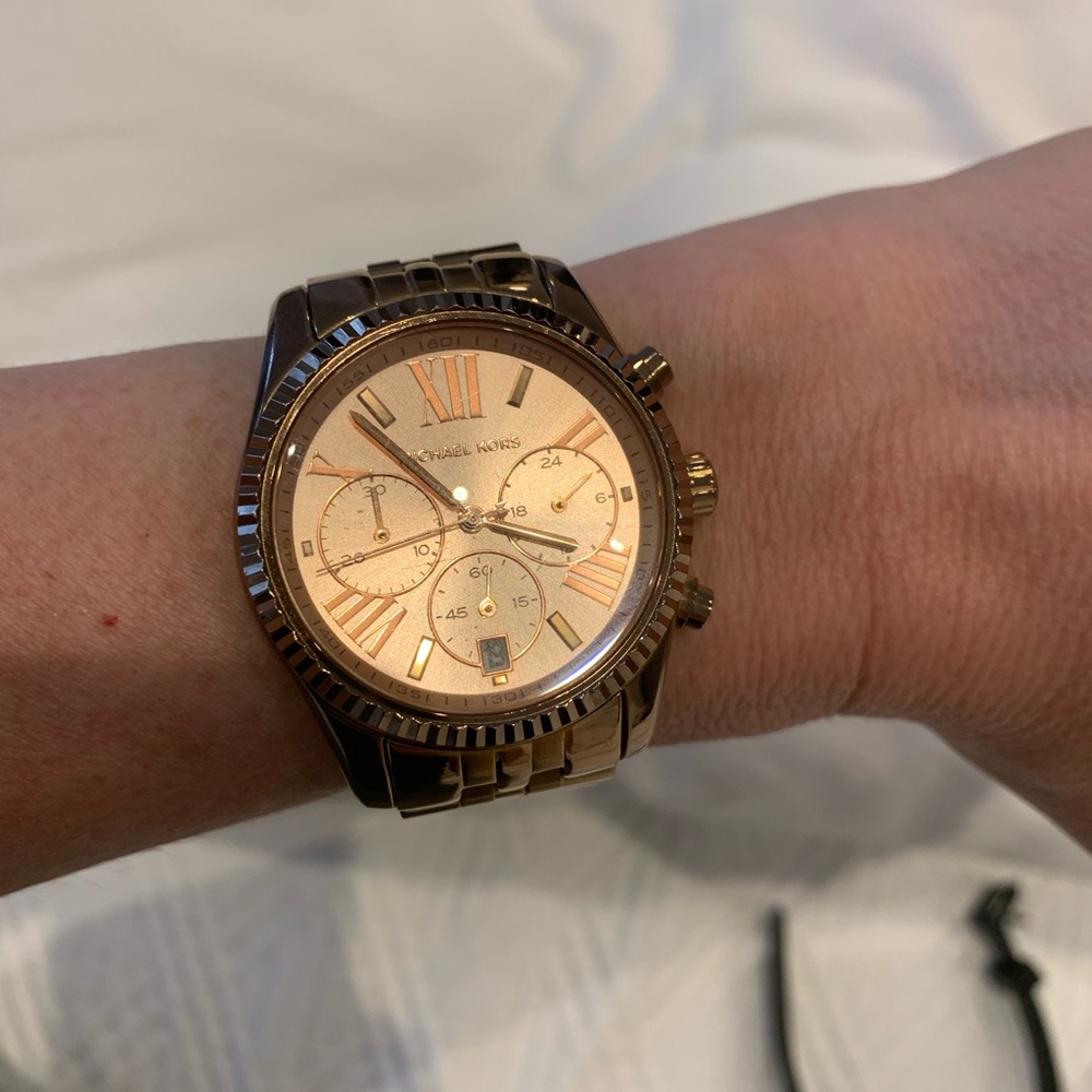 Michael Kors rose gold watch